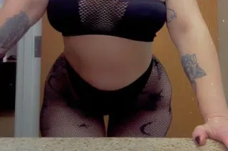 Only 7 days left to cum escape... - Image 3