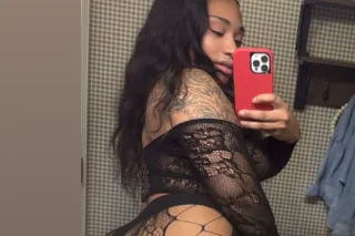 10/10💦 - 25 - Image 3