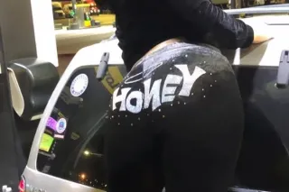 I GOTTA GOOD SPECIAL GOING TON... - Image 2