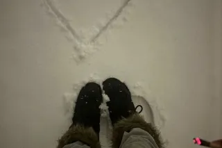 The Pretty Plug! ❄🌨🎿 Wanna Par... - Image 1