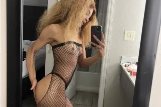 wet and tight just how you lik... - Image 2