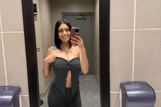 CLASSY LATINA - 26 - Image 3