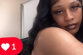 Thicc Fine Shii 😻🍒✨ Cum Get A ... - Image 1