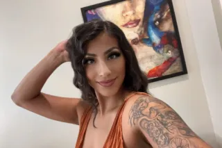 Serving Latina heat all day 💋 ... - Image 2