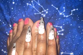 lets chat im available - 26 - Image 4