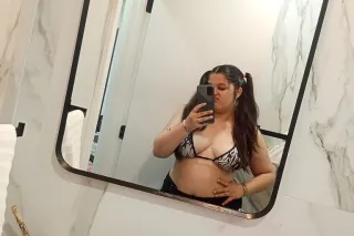 This beginner latina wants YOU... - Image 2