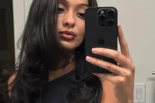 chica latina lista para ti pap... - Image 1