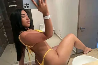 Hola soy una hermosa latina di... - Image 1