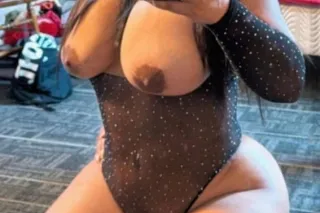 Emily - 26 - Image 2