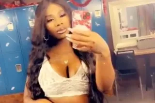 hot and ready - 28 - Image 1