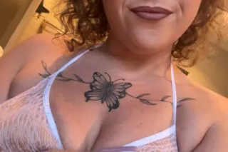 available now baby 💋💋delicious... - Image 1