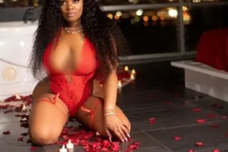 TGIF 🥰😘10000% ❤😌Real fun size and thick in the right places …Curvy Carmel 💦💦😘 - Image 3