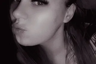 IM LOOKIN FOR A HOT AND SEXY E... - Image 2