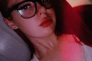 IM LOOKIN FOR A HOT AND SEXY E... - Image 4