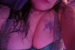 LATE NIGHT SLUT READY TO CUM!!... - Image 1