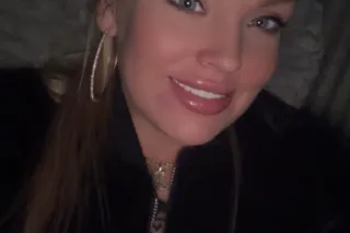 SNOW DAY!💋Your NEW favorite Pl... - Image 2