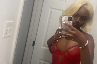 morning wood makes the day good 🍫🥴💦 ‼🙈✅!!incalls only! - Image 5