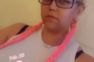 come see pinky 💦🫦👅to start you... - Image 2