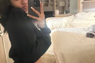 2 girl fun Available Now Outca... - Image 4