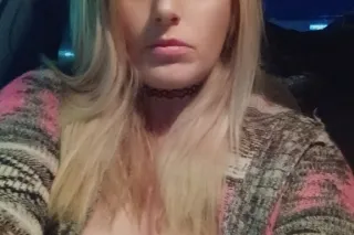 Come get the best blow job of ... - Image 1