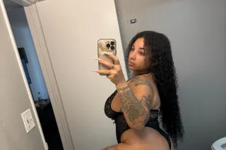 Availabe fo FT SHOWS & CONTENT👅💦🍆 - Image 1