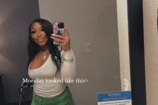 🤩AVAILABLE 24/7 AT YOUR DOORST... - Image 1