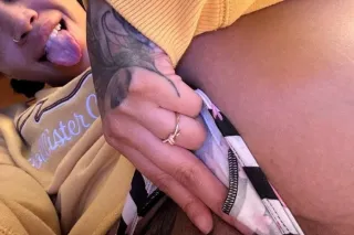 Eat my pussy or anal fuck my ass bring your dick to me hit my pussy available 24/7 - Image 5