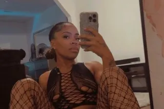 windy weekend - 22 - Image 1