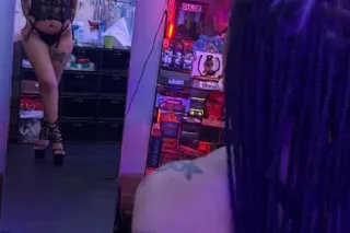 🌺cattaleya & isis 🌺 Back In To... - Image 1