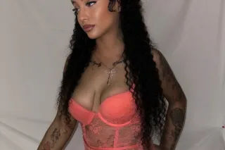 The Baddest Snow😍🫦catch me whi... - Image 2