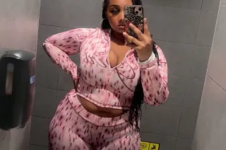 brown skin baddie - 24 - Image 1