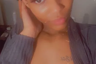 2 GIRL AND WE LITT NUN BUT GOO... - Image 3