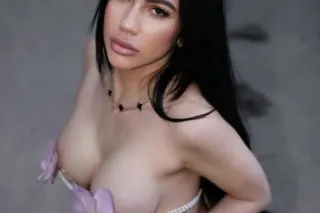 💕 THICK LATINA 💕 - Image 5