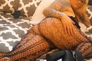 I woke up late and really horn... - Image 4