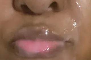 🥰😍CUM PAINT THESE LIPS KING 😚😙... - Image 1