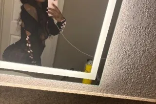 outcall/ft shows - 22 - Image 2