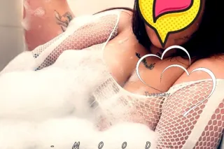 Roses Are Red And I Give The B... - Image 3