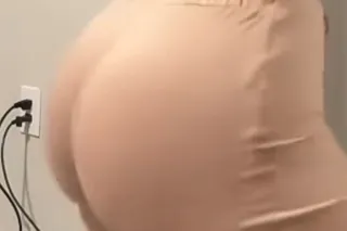 Specials Avail on my polyamory... - Image 1