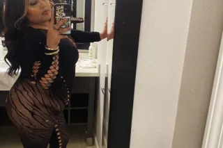 in love with thick women ever ... - Image 1