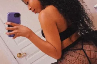 OUTCALLS ONLY😍😍💦 STOP AND CLICK NOWWW!!! 𝑳𝑬𝑻’𝑺 𝑷𝑳𝑨𝒀! ⭐Qween Of Orgasm TIGHTEST PUSSY IN TOWN🫦🌟🥂𝙁𝙍𝙀𝘼𝙆 𝘼𝙇𝙀𝙍𝙏, 𝙄 𝙎𝙋𝙀𝘼𝙆 𝙂𝙍𝙀𝙀𝙆💦HOT, WET, & READY  - Image 1