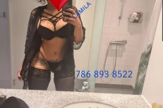 camila sexy Latina - Image 6