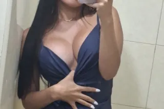 🫦🌸 NUEVA CHICA REALMENTE ENCAN... - Image 2