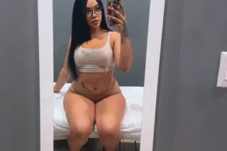 🌸Biracial Baddie🌸 - 22 - Image 1