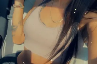 Sexy Italian Mistress - Image 10