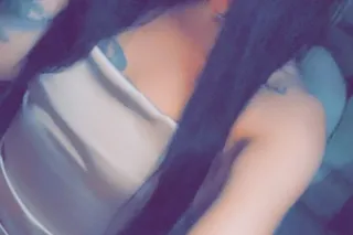 Sexy Italian Mistress - 27 - Image 1