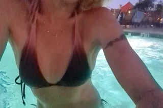 stoner milf in east mesa - Image 1