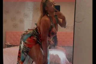 🌟🌟🌟🌟🌟👅💦WET FUN PARTY GIRL💦 🤎 🌟... - Image 1