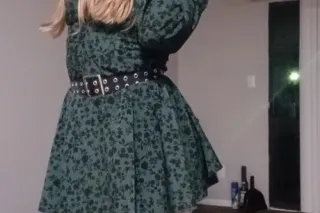 where are the upscale respectf... - Image 1