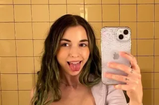 Sweet face, confident soul, and good energy babe - Image 1