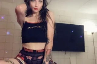 HAPPY HOLIDAYS - Image 5